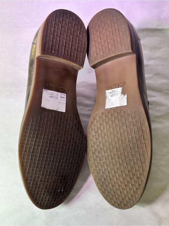 Clarks Metallic Silver Penny Loafers for Men main image 8